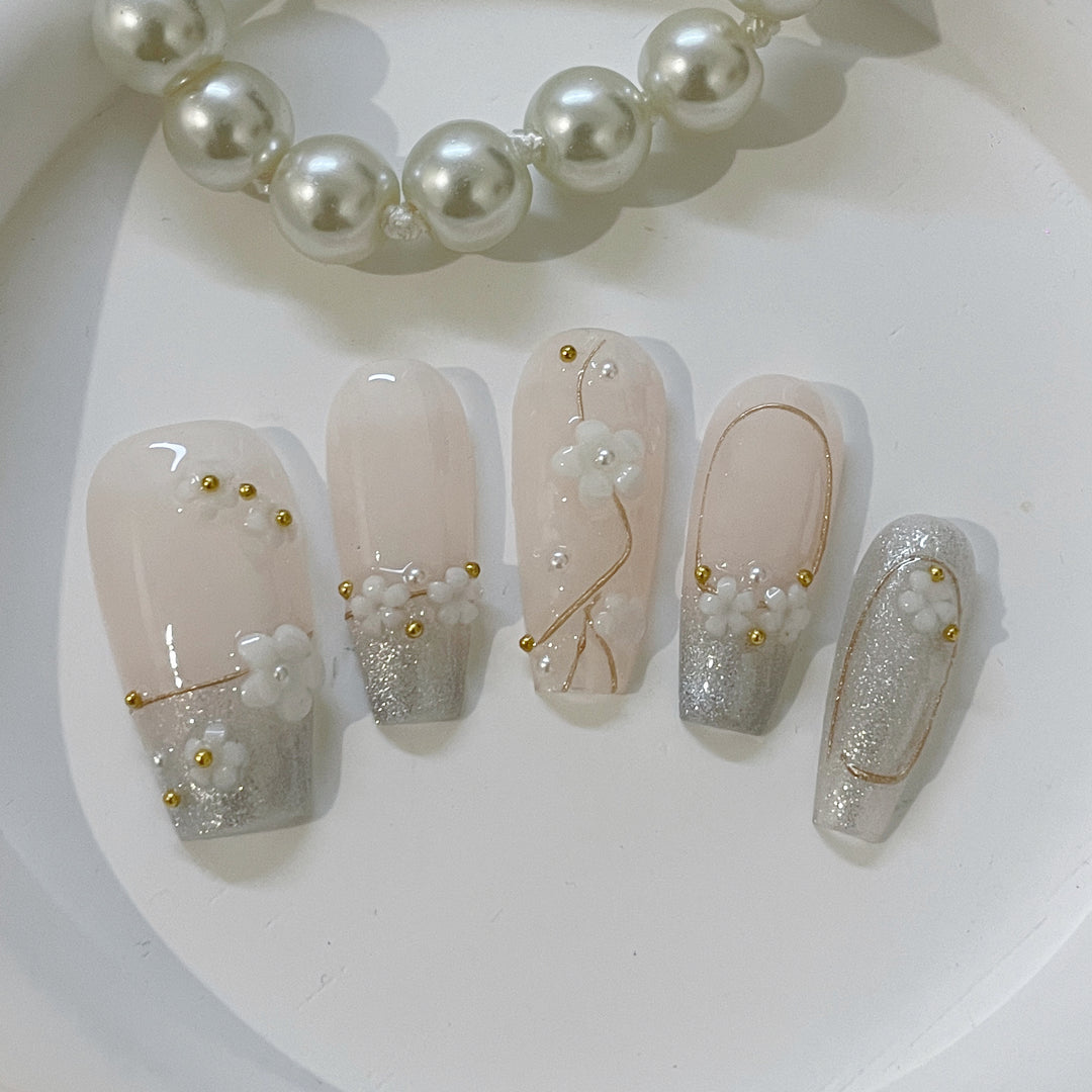 Press on nails - Spring