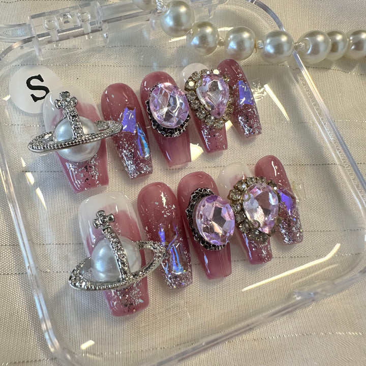 Press on nail - Galactic Royalty