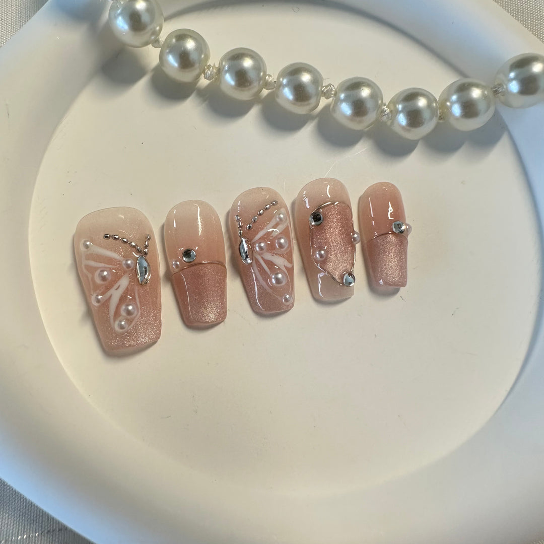 Press on nail - Pearl & Butterfly