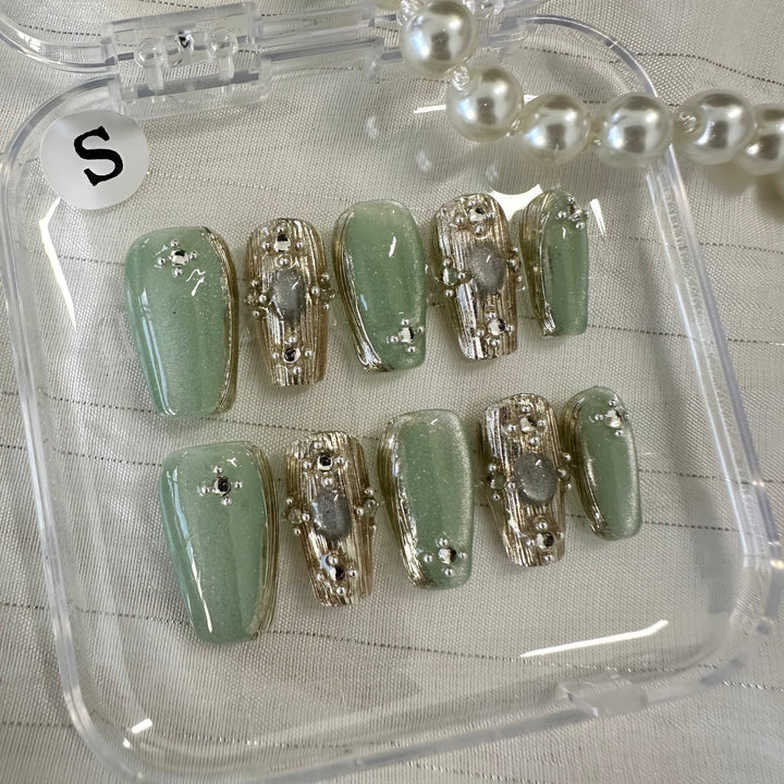 Press on nail - Mint Bratique