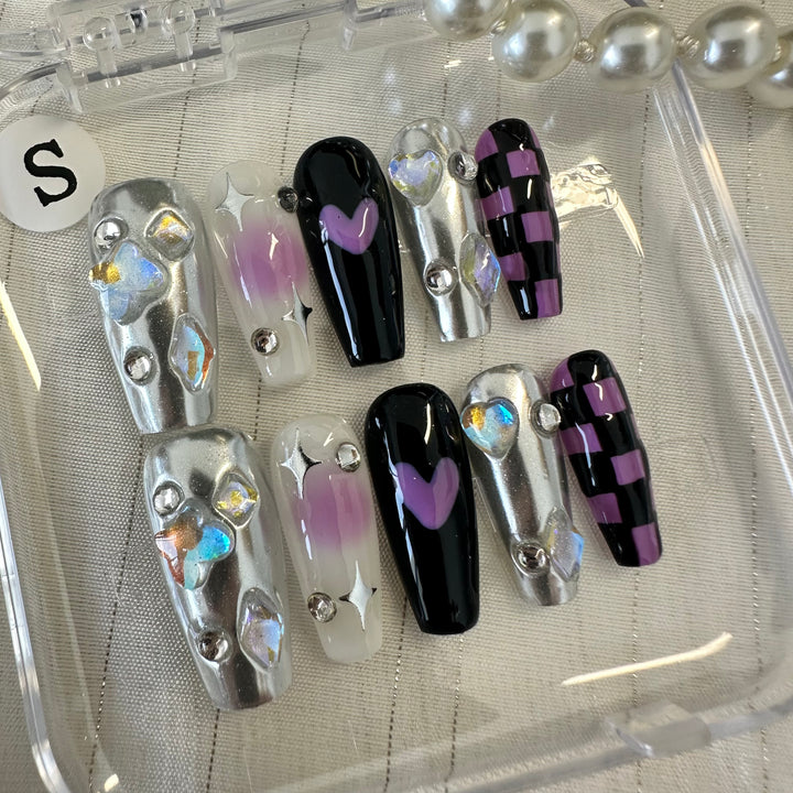 Press on nail - Cyber Love