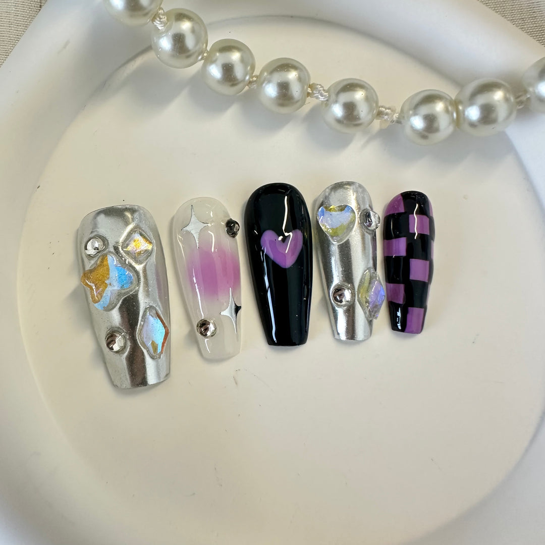 Press on nail - Cyber Love