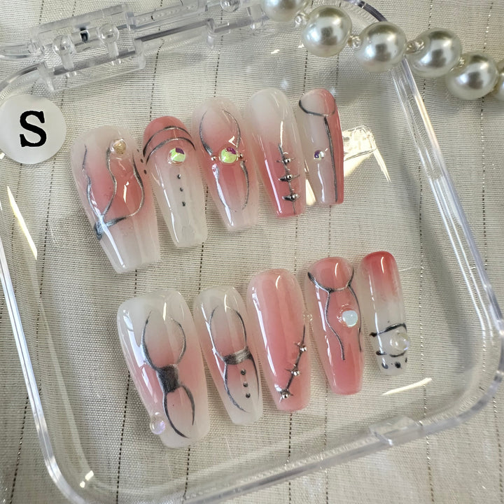 Press on nail - Silver Flow