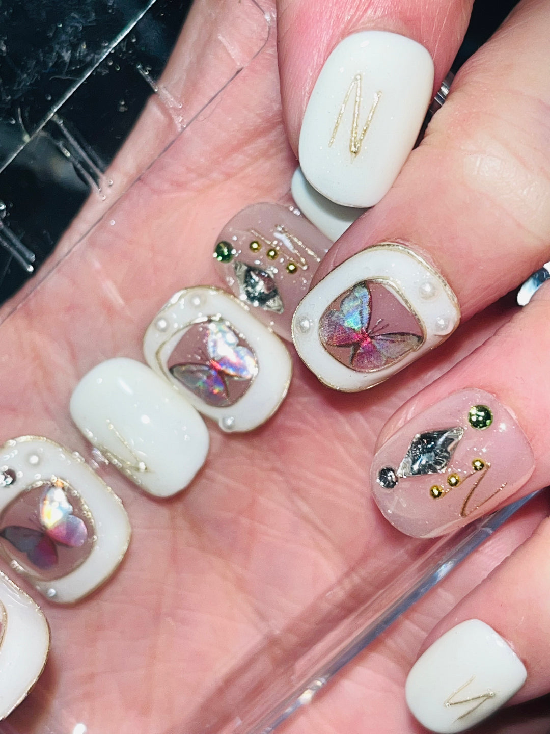 Press on nails - White Butterfly 🦋