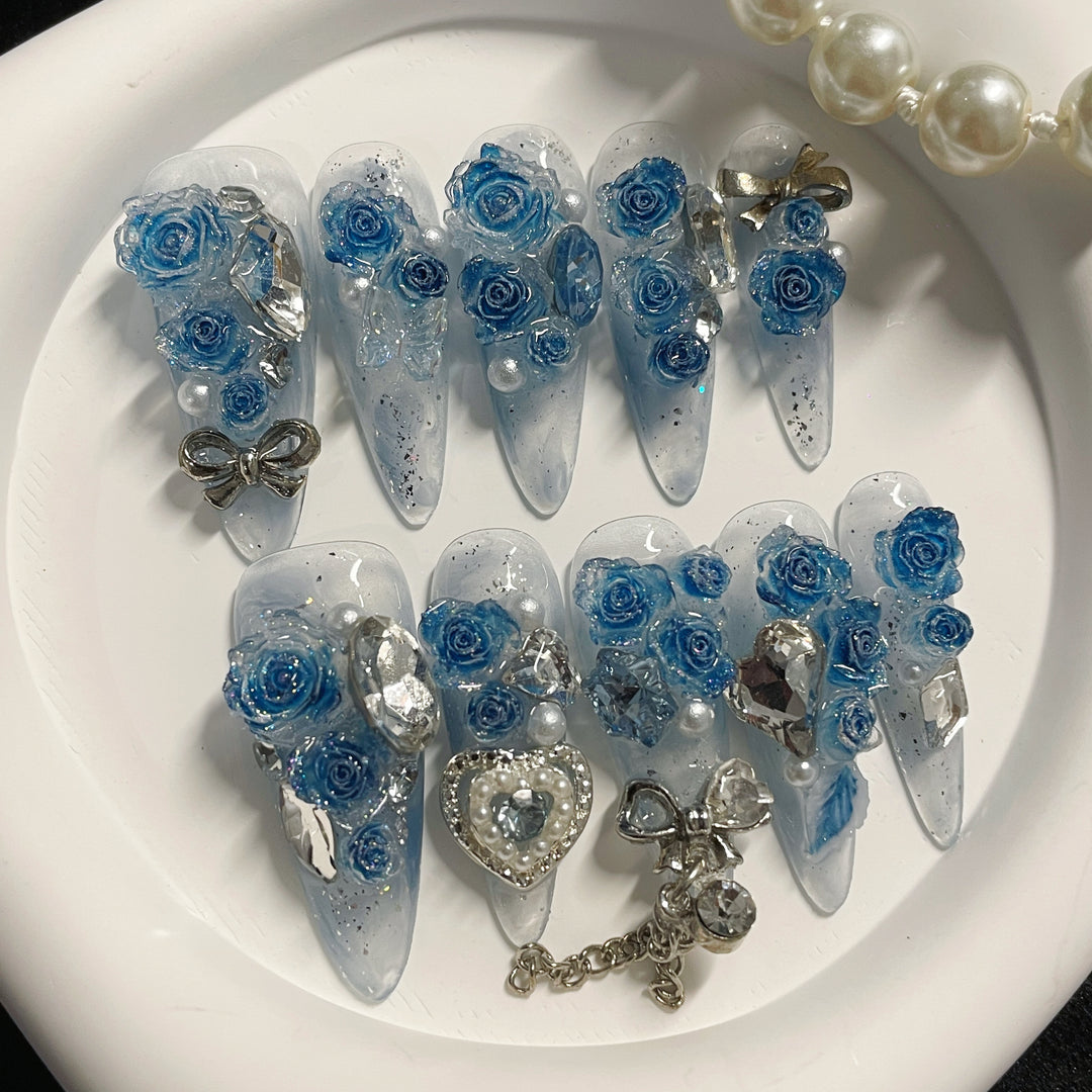 Press on nail - Blue heart