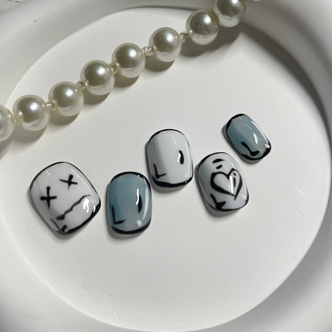 Press on nail - Hand paint
